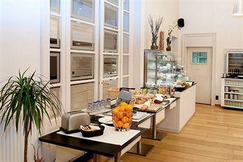 Hotel Le Parisien 3*